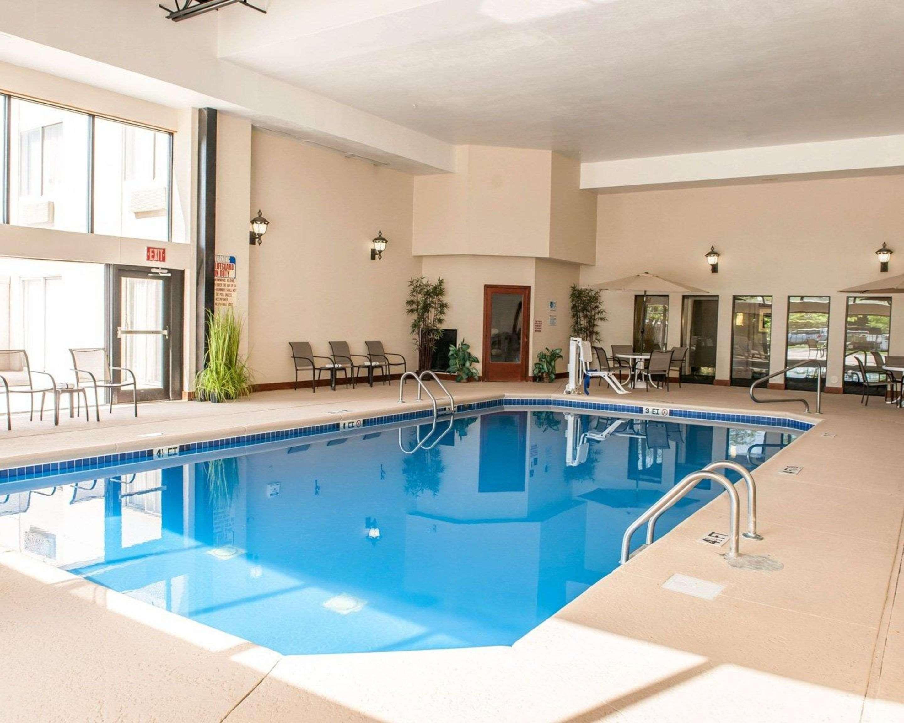 Comfort Suites Fort Wayne - Southwest Eksteriør bilde